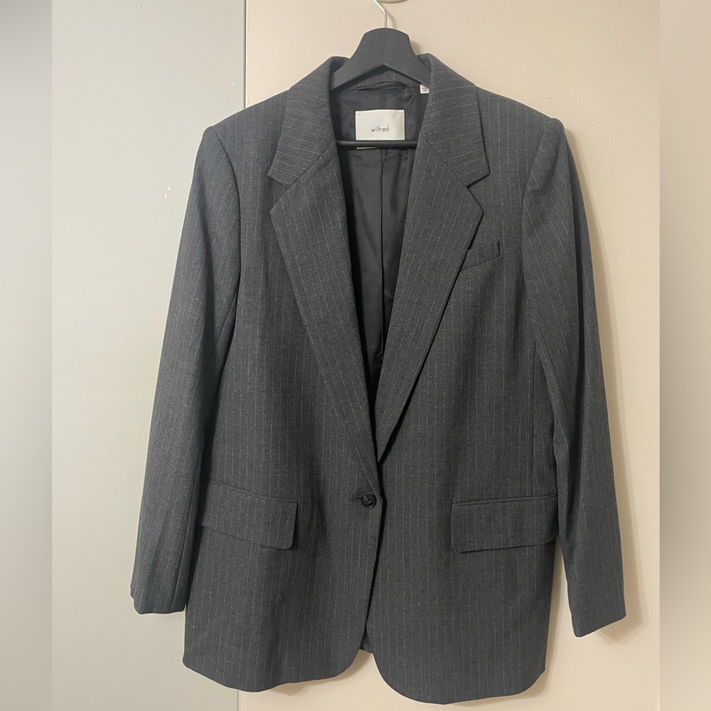Aritzia Wilfred Generation Charcoal Pinstripe Blazer